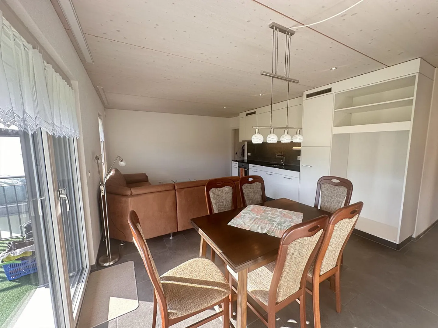 Moderne 2-Zimmer-Wohnung in ruhiger Lage in Full-Reuenthal - Foto 6 von 9