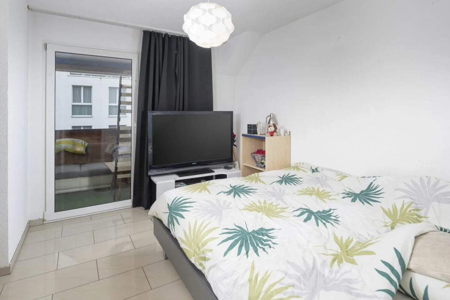 Casa bifamiliare nel cuore di Auenstein con un'unità di 6,5 e una di 5,5 stanze - Foto 8 di 29