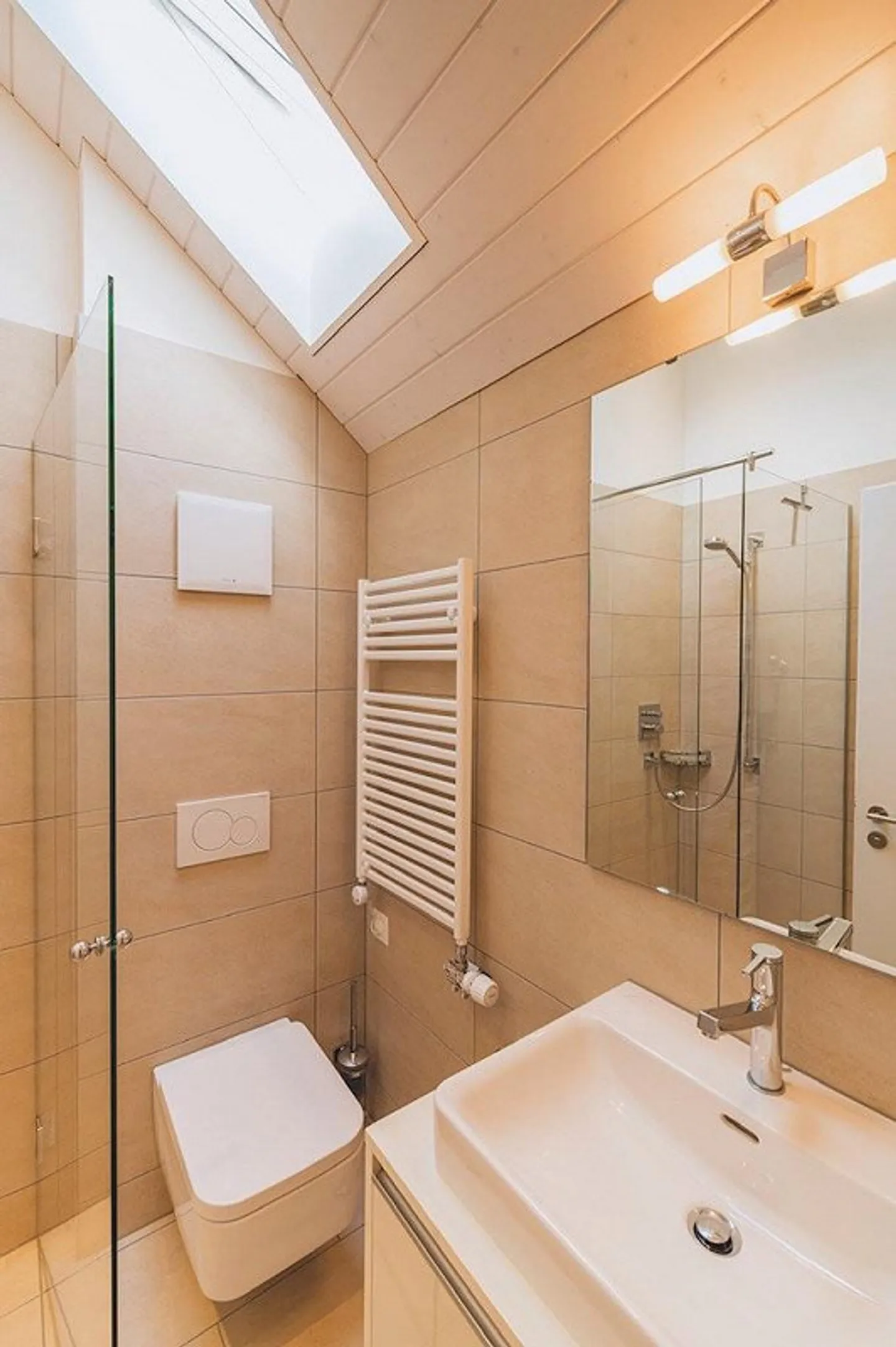 Geräumige Dachwohnung mit Säntisblick - Foto 7 von 11