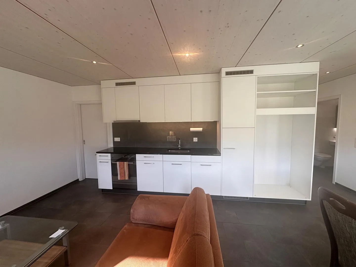 Moderne 2-Zimmer-Wohnung in ruhiger Lage in Full-Reuenthal - Foto 7 von 9