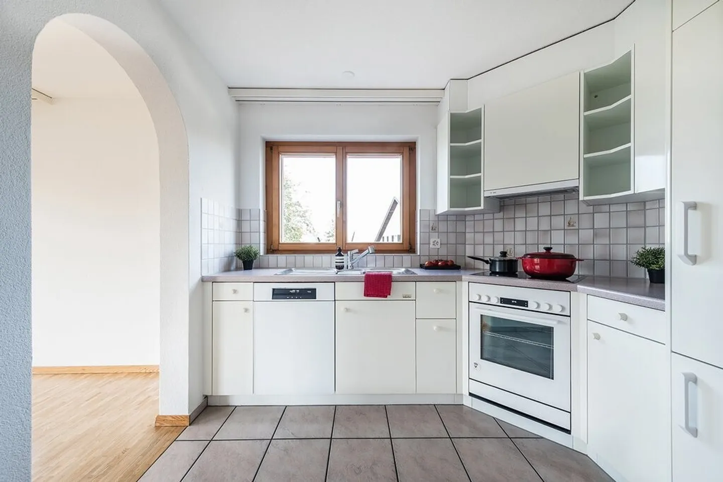 Schönes und ruhiges Wohnquartier in Arbon - Foto 3 von 12