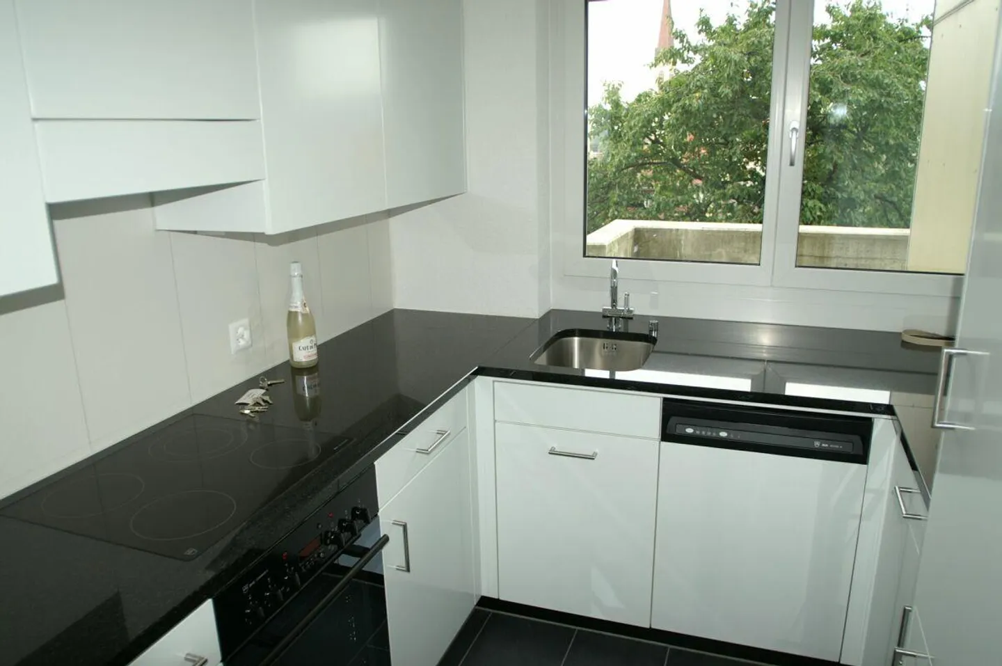 4.5 Zimmer Gartenwohnung - Foto 2 von 13
