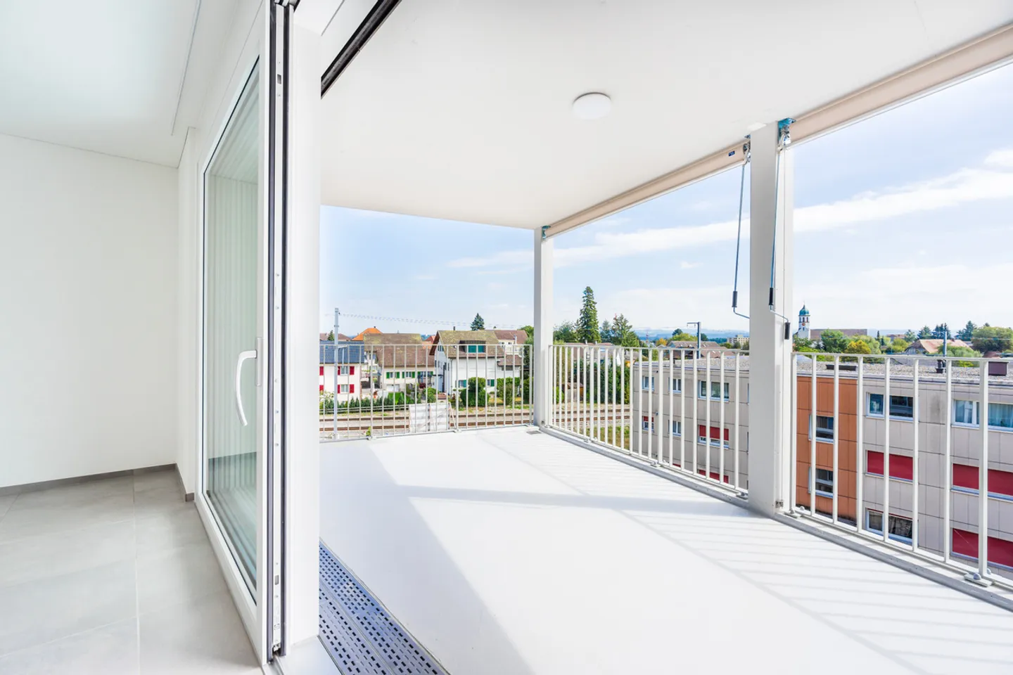 Modern 2.5-Room Apartment - Photo 5 of 7