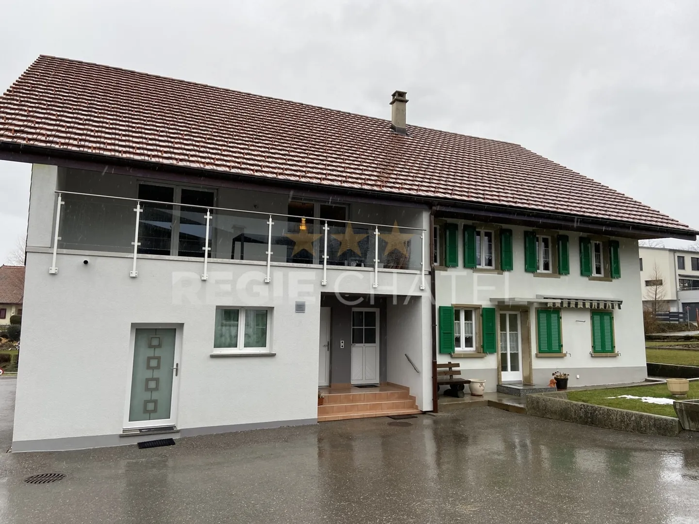 Ampio appartamento di 4,5 locali con balcone - Foto 1 di 5