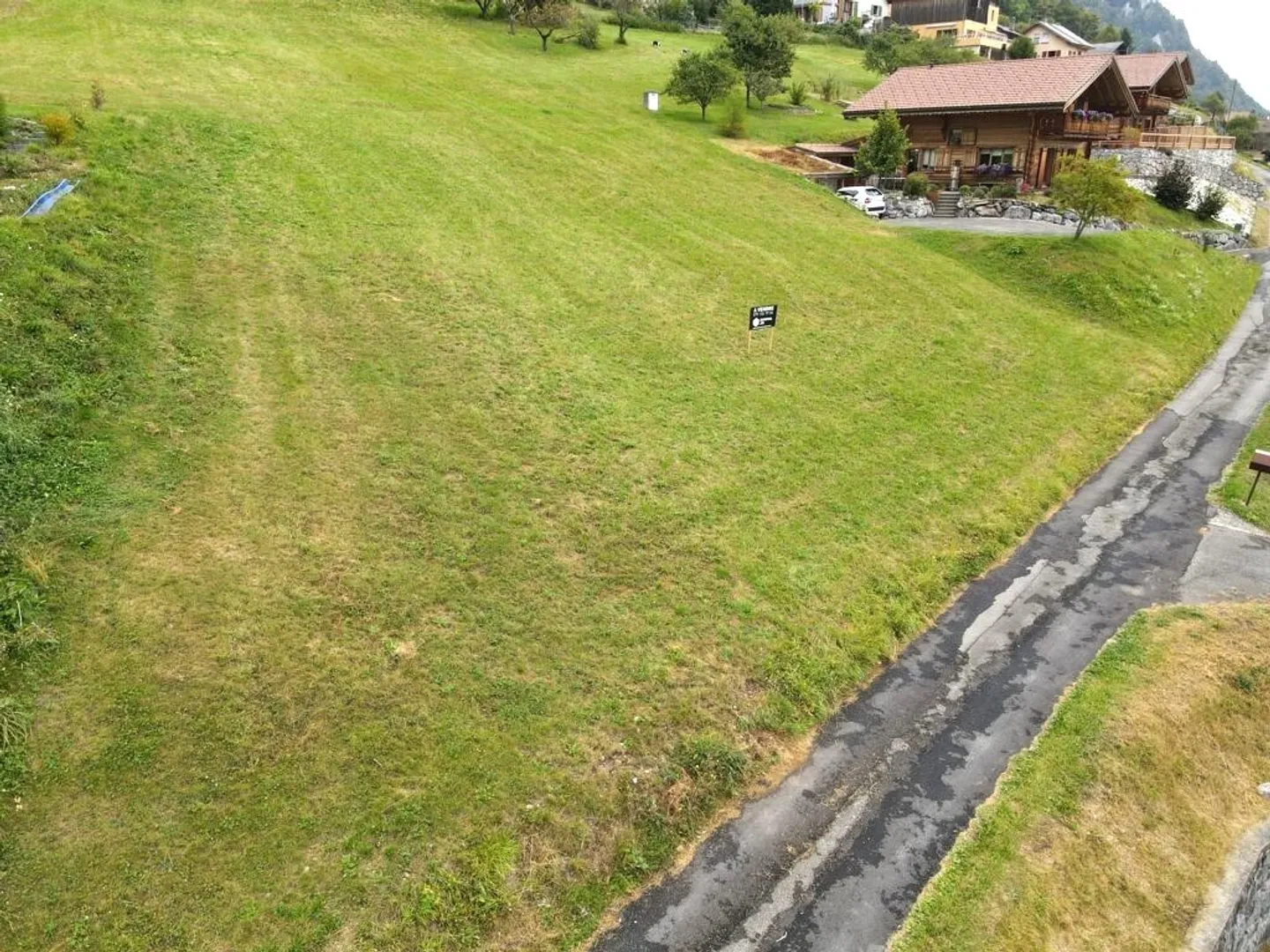 MIEX | TERRAIN À VENDRE SANS MANDAT DE COURTAGE 1028 m2 - Photo 3 sur 3