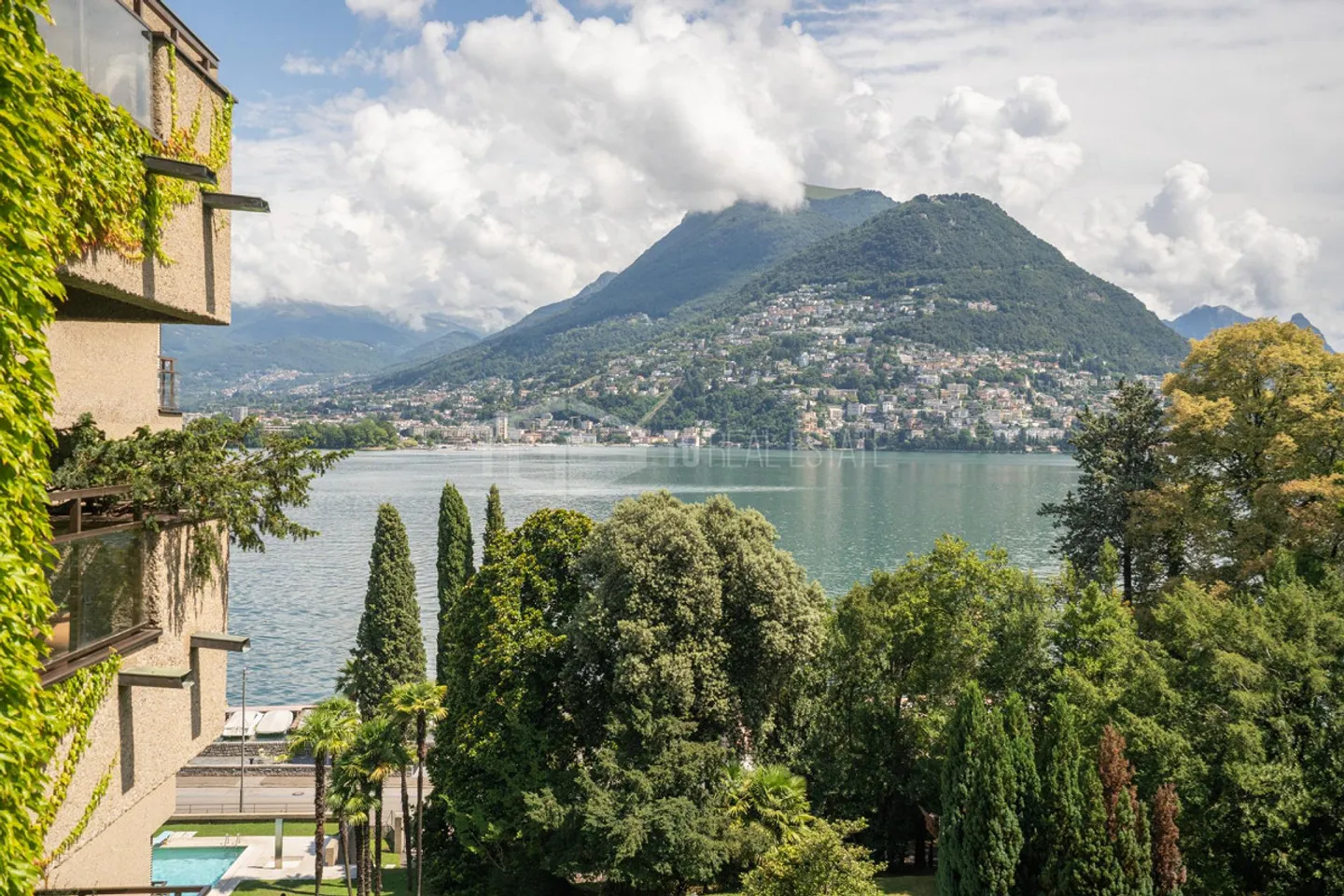 Wohnung mit Seeblick in Paradiso - Foto 1 von 9