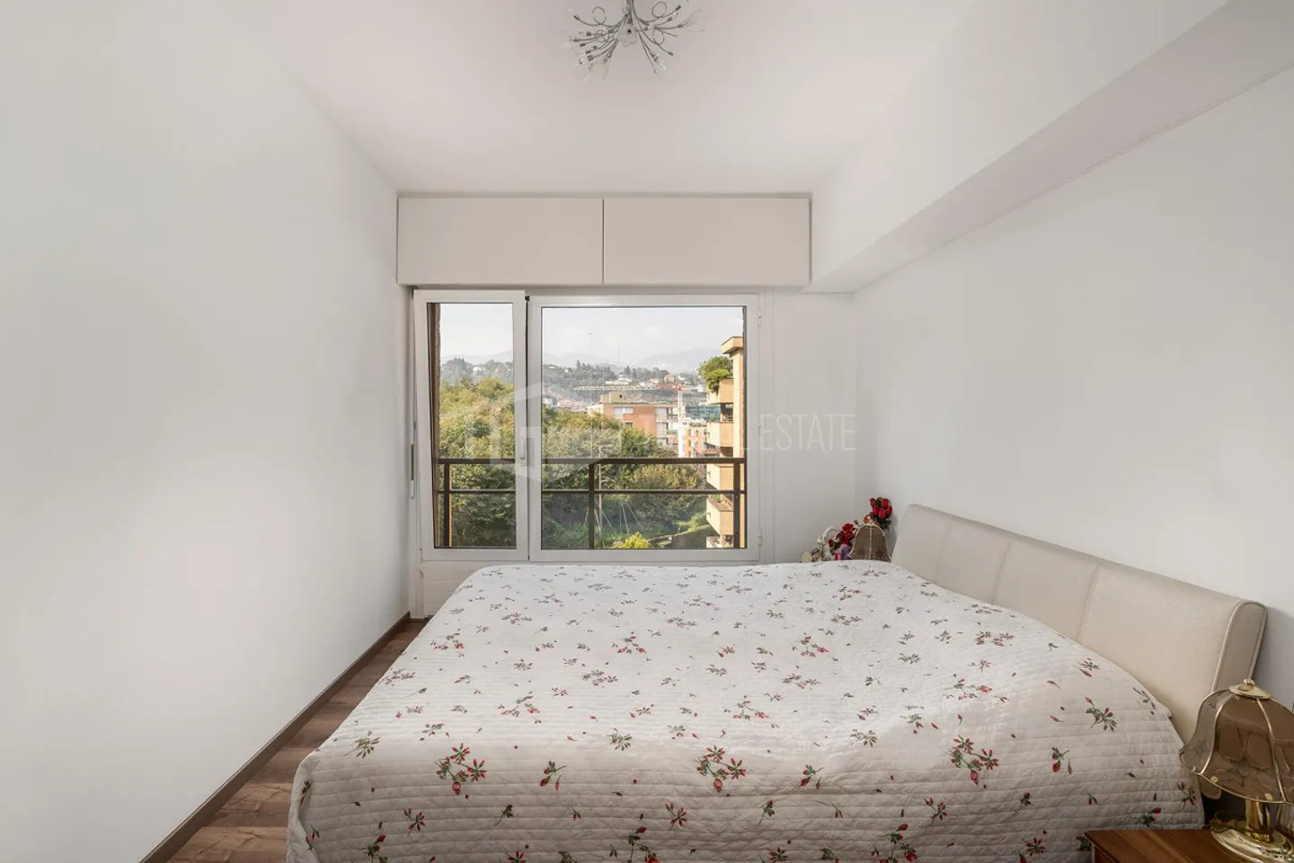 Wohnung mit Seeblick in Paradiso - Foto 9 von 9