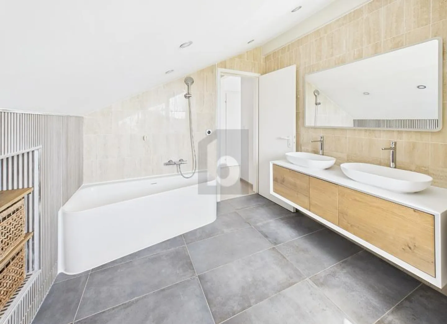 Casa bifamiliare in affitto - Foto 5 di 6