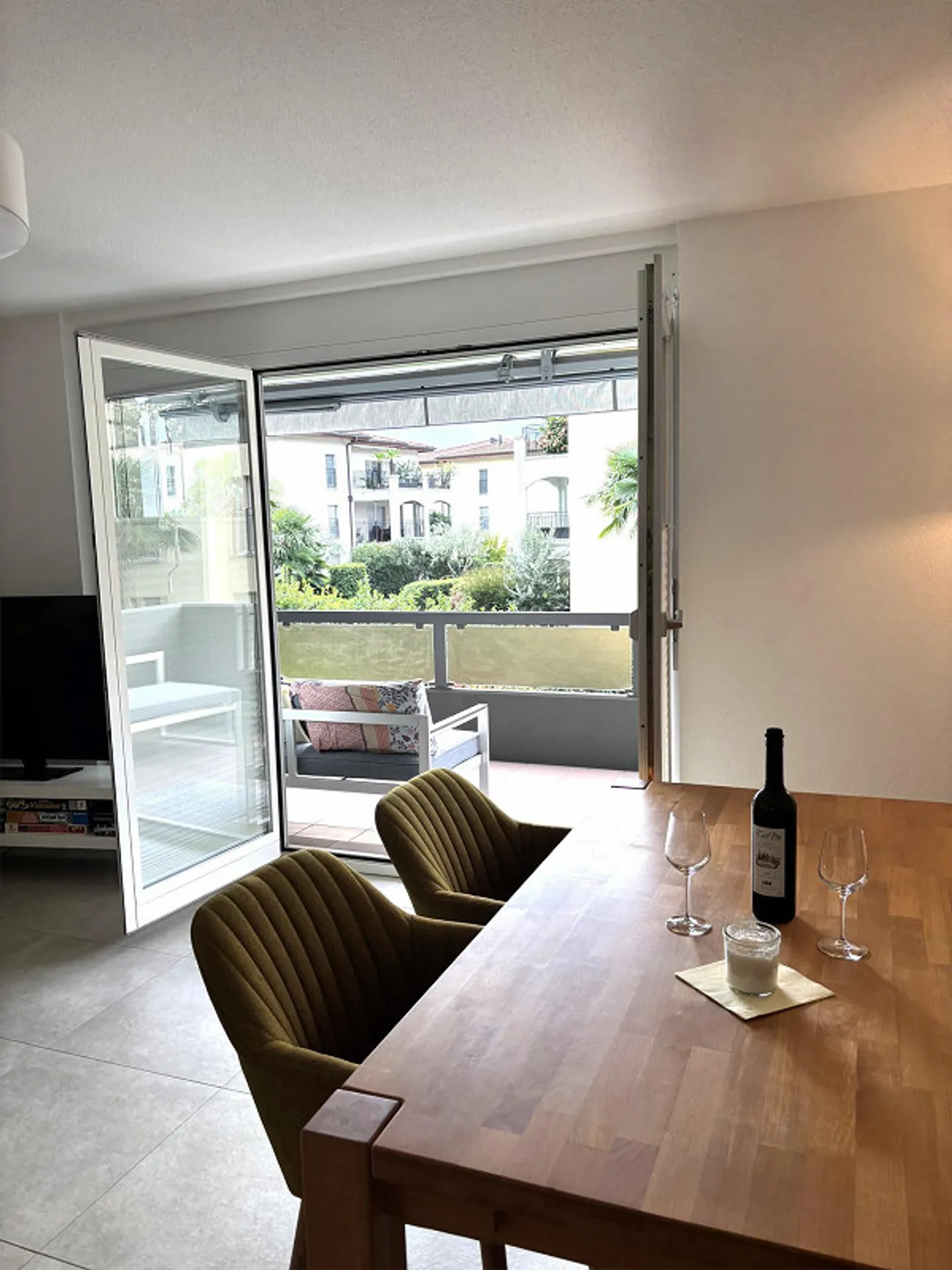 Moderno appartamento di 3,5 stanze in un quartiere tranquillo - Foto 10 di 22