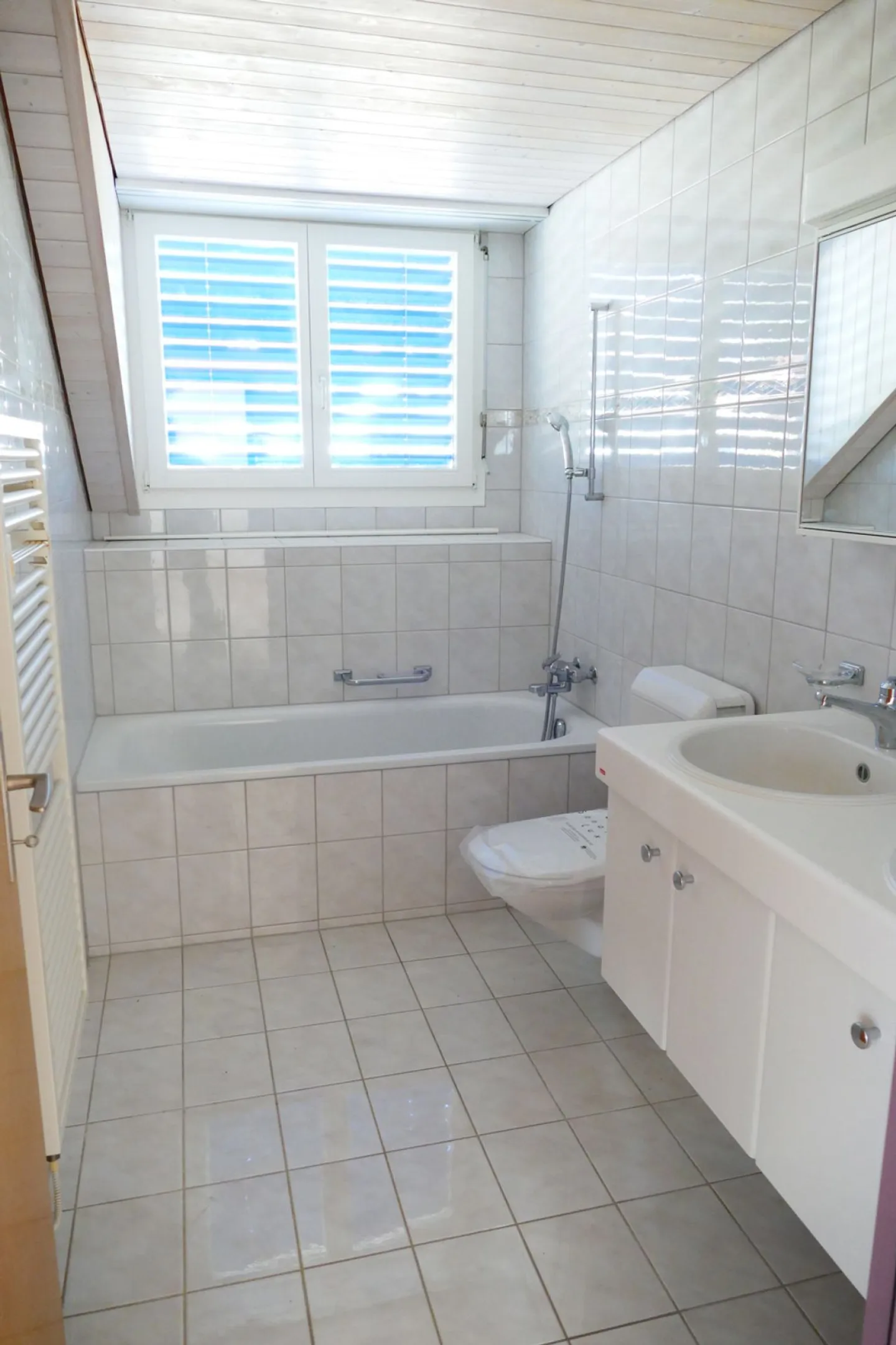 Appartamento mansardato 3.5 locali "uf der Flue 8" - Foto 3 di 10