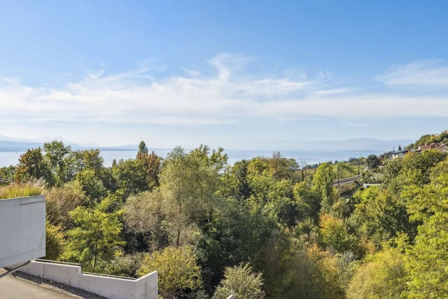 Lutry - Zeitgenössisches Duplexhaus mit Panoramablick auf den See - Foto 2 von 12