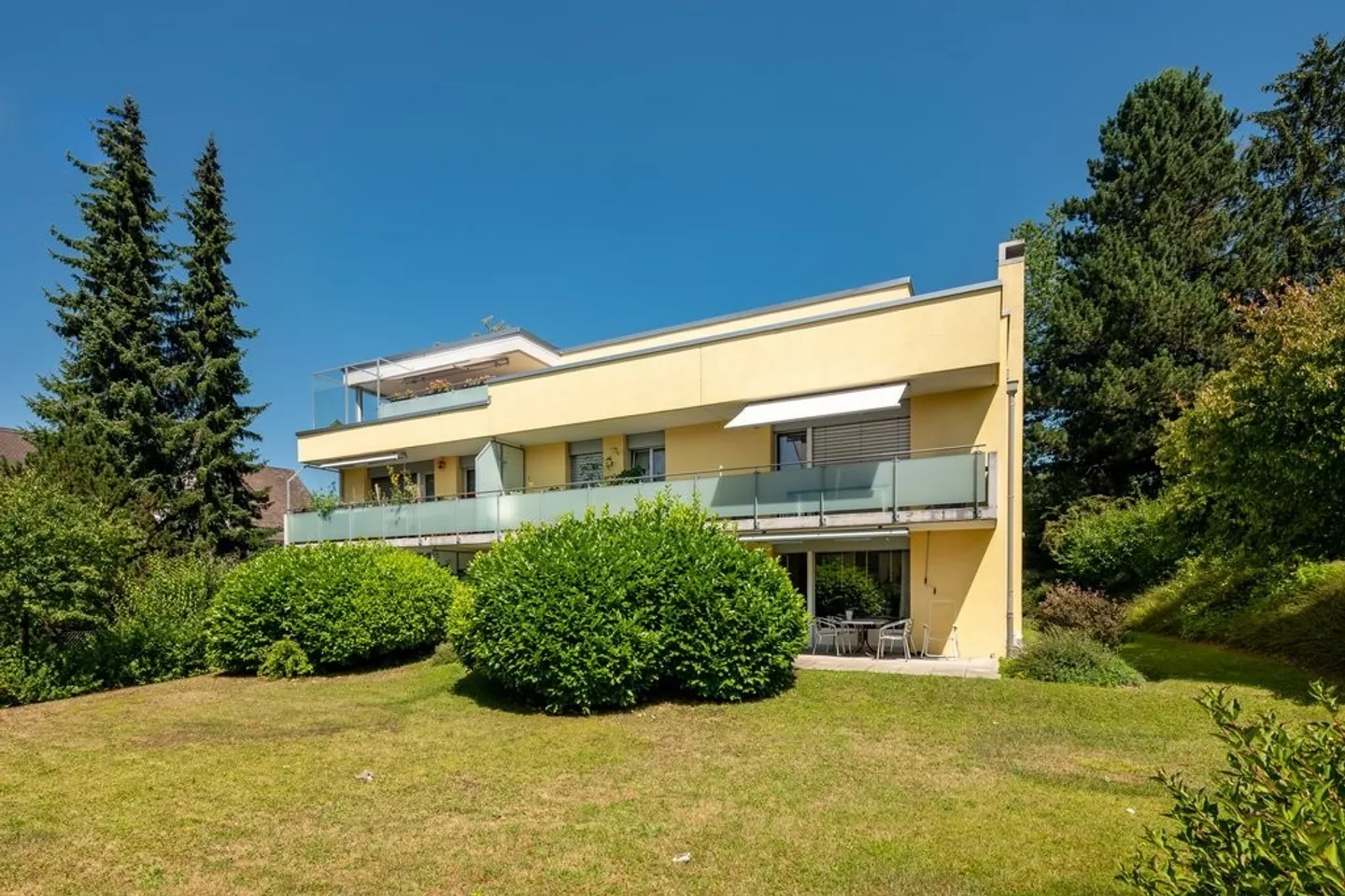 Casa luminosa con balcone e tanto spazio - Foto 1 di 12