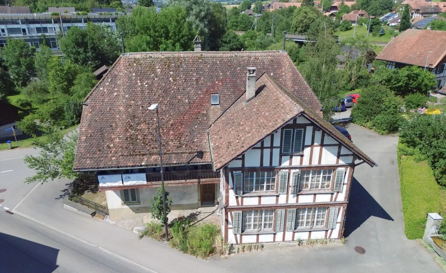 Renovation project with approved construction project - Residential & commercial building in Urtenen-Schönbühl - Photo 1 of 23