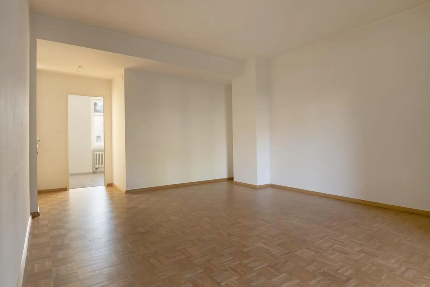 Grosszügige Wohnung mit Balkon - Foto 5 von 17