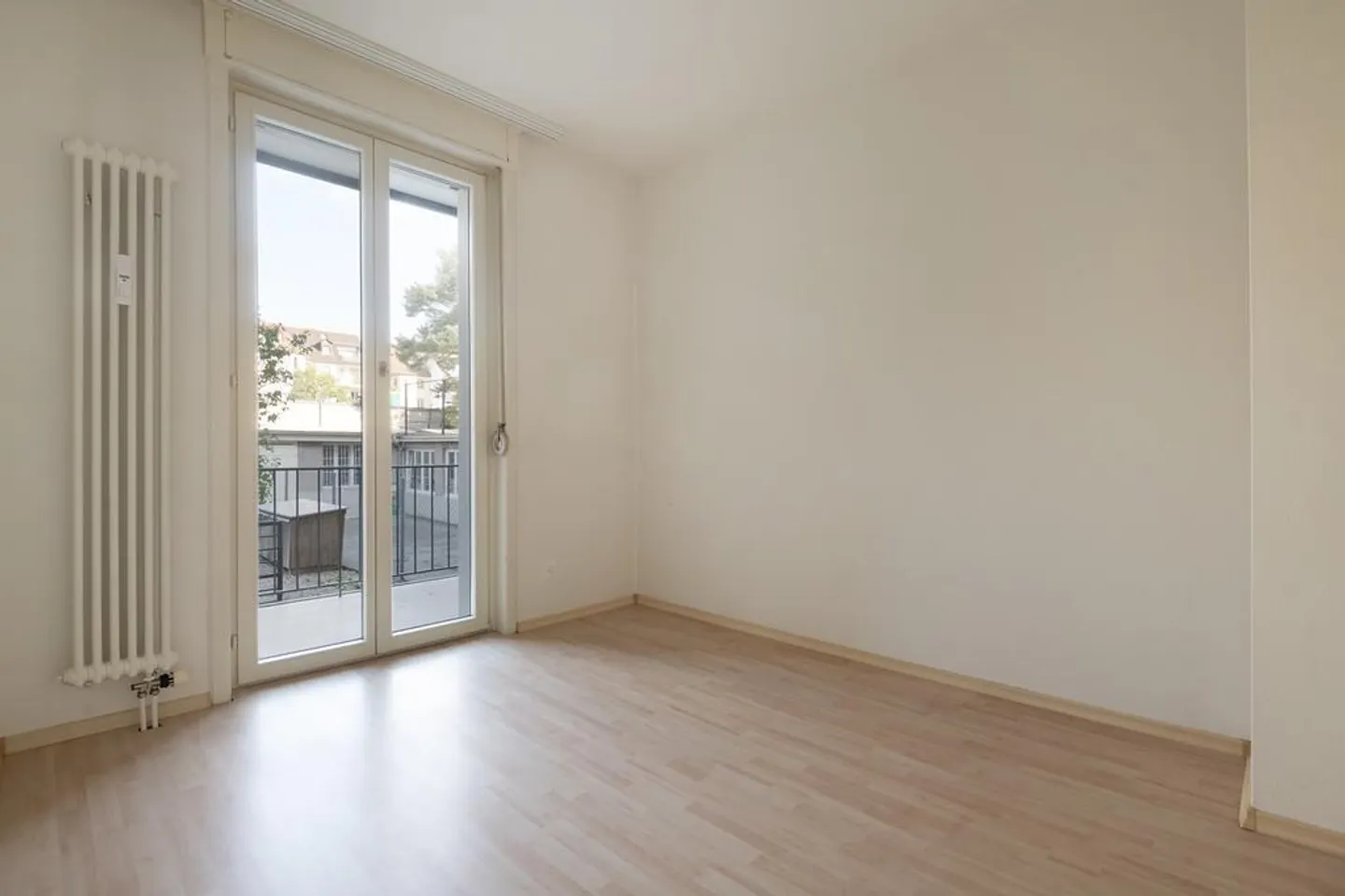 Grosszügige Wohnung mit Balkon - Foto 7 von 17