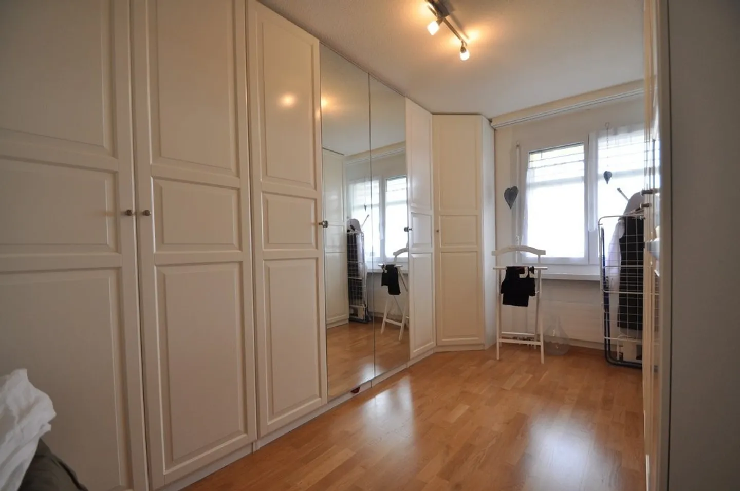 Casa luminosa con balcone e tanto spazio - Foto 6 di 12