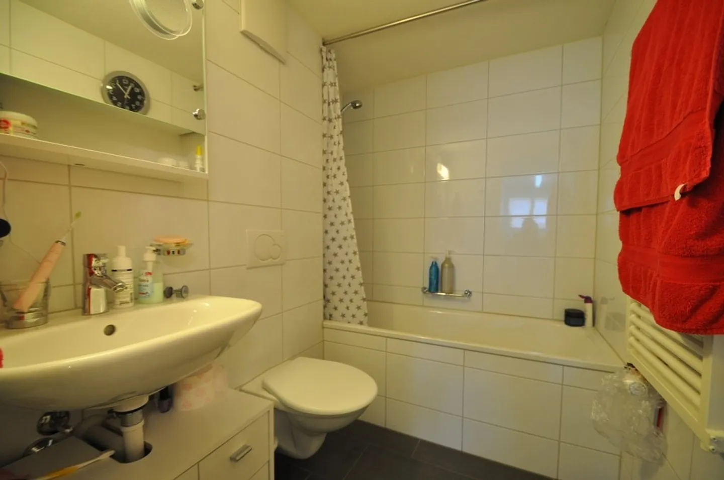 Casa luminosa con balcone e tanto spazio - Foto 8 di 12