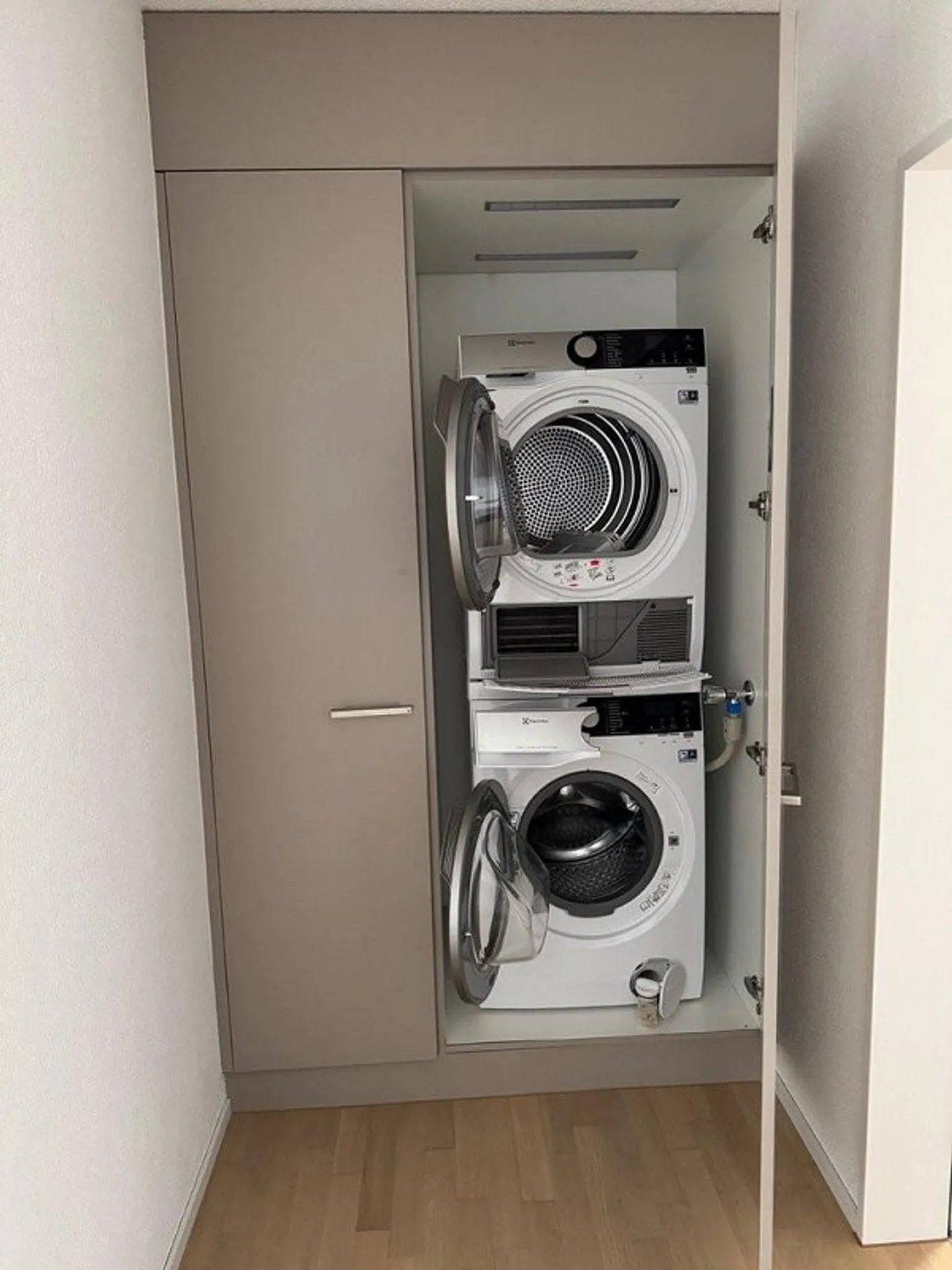 Appartamento moderno cerca residenti - Foto 4 di 7