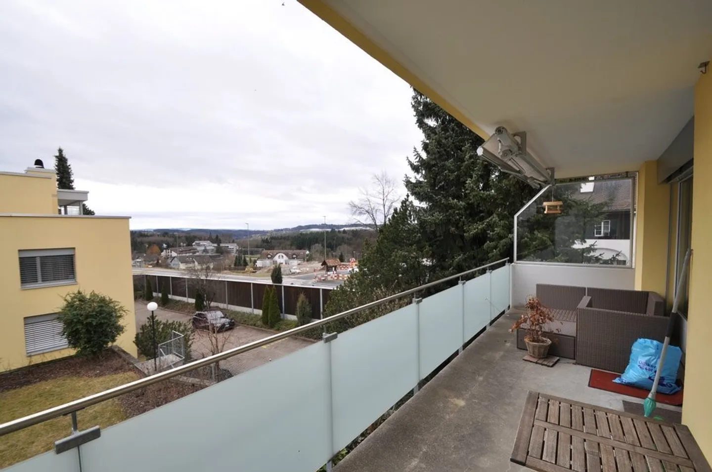 Casa luminosa con balcone e tanto spazio - Foto 10 di 12