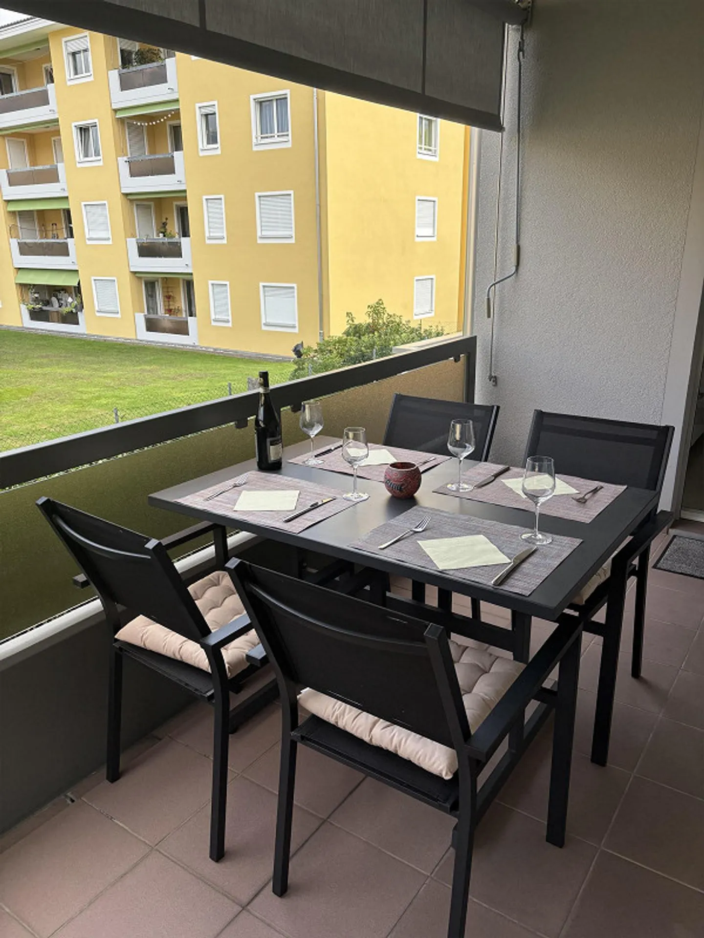 Moderno appartamento di 3,5 stanze in un quartiere tranquillo - Foto 20 di 22