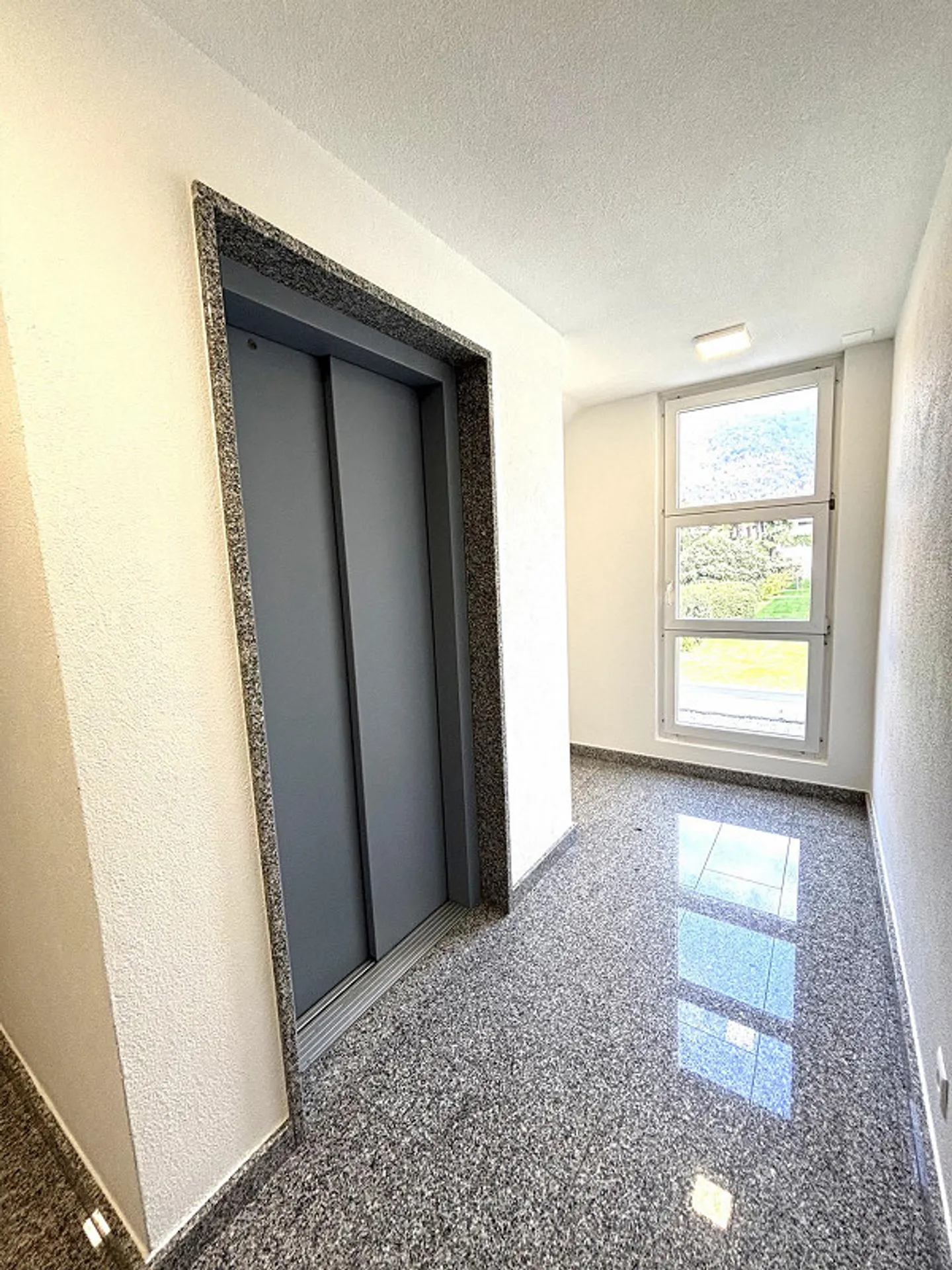Moderno appartamento di 3,5 stanze in un quartiere tranquillo - Foto 21 di 22