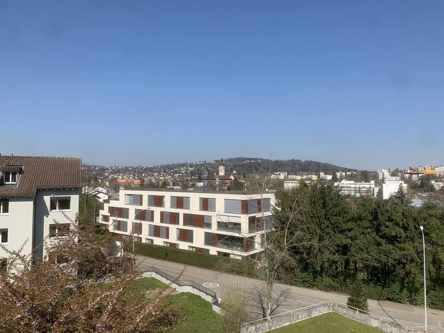 Your retreat with a view - comfortable living in a quiet location! - Photo 8 of 9