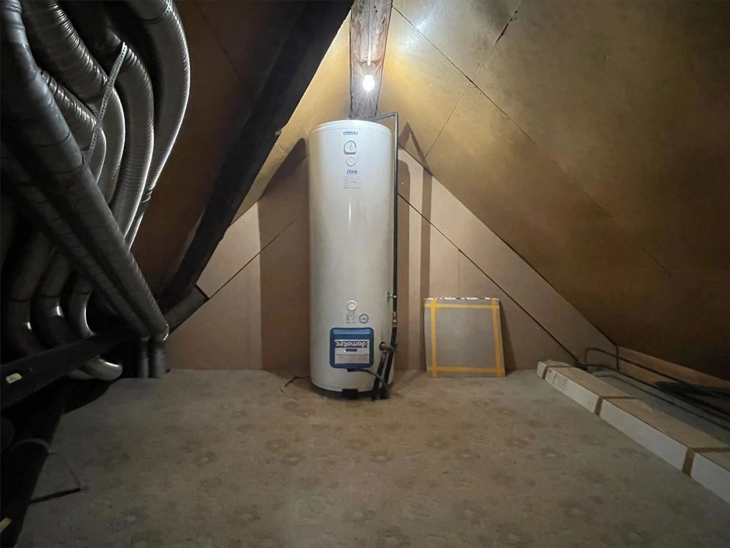 Appartamento duplex di 4,5 stanze parzialmente ristrutturato nel cuore di Sissach - Foto 17 di 22