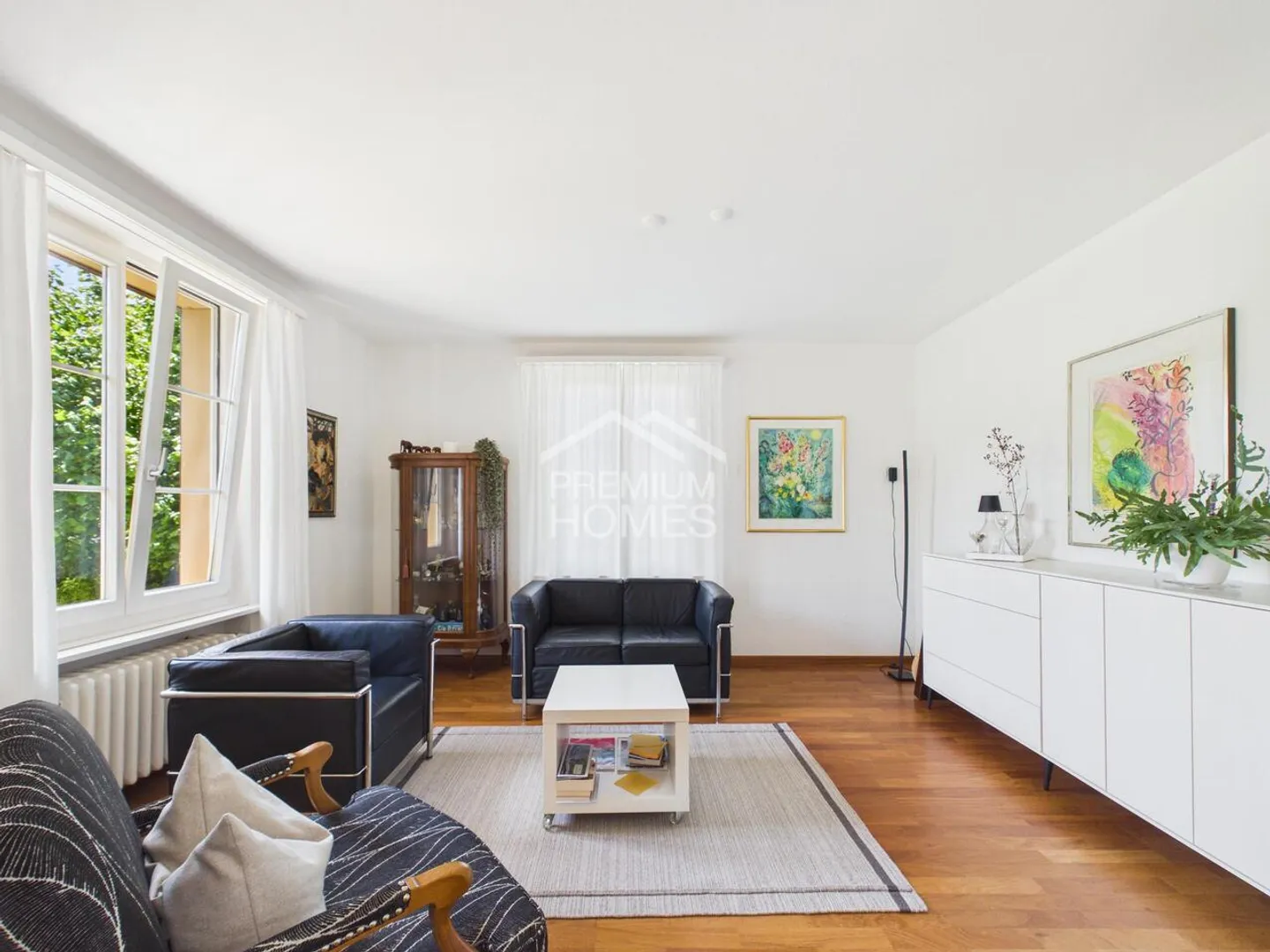 Vivere e Investire Insieme - Proprietà Doppia in Posizione Premium! - Foto 5 di 13