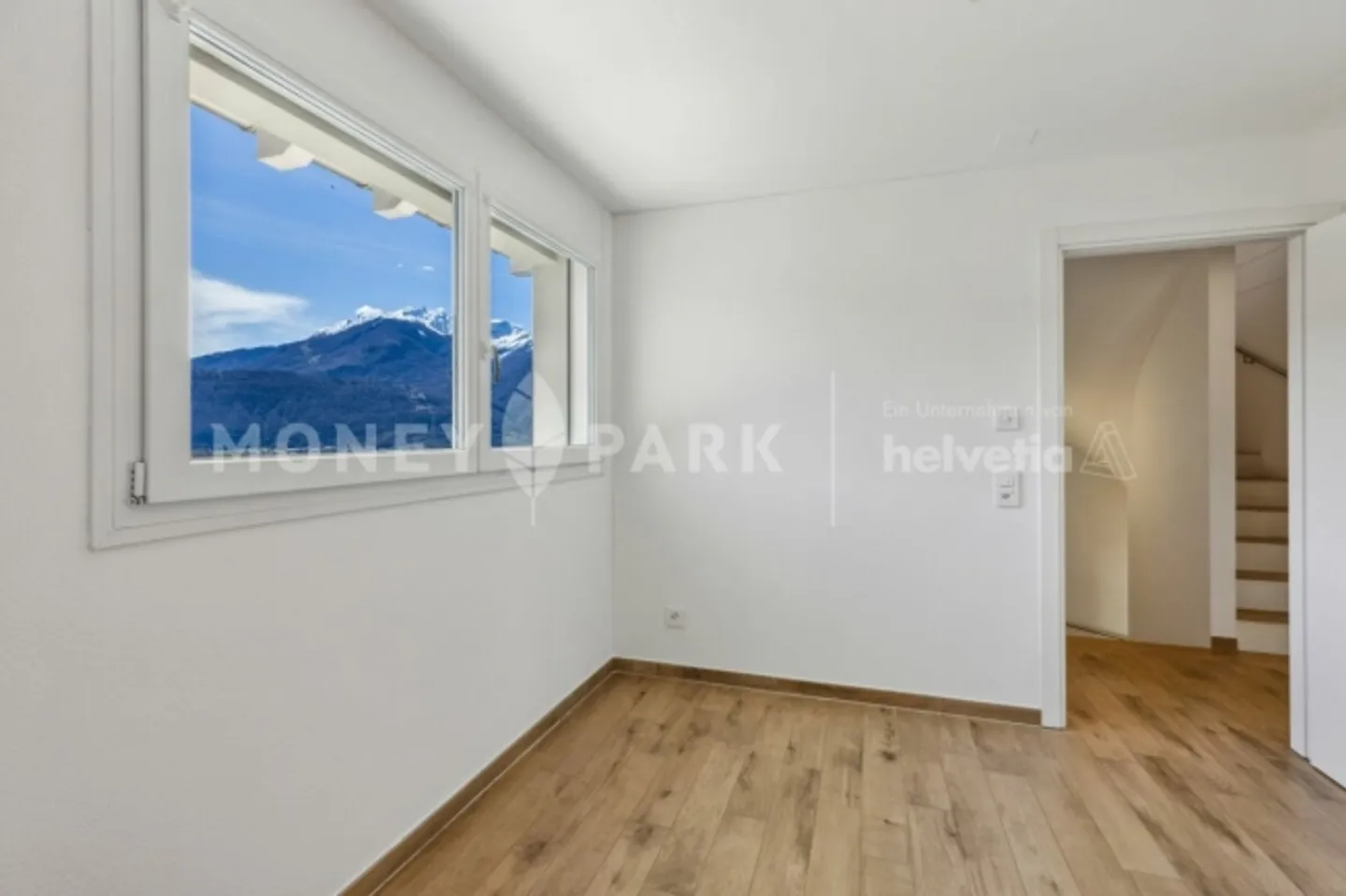 Charmante 5.5-Zimmer-Doppelhaushälfte / Splendida Casa Bifamiliare con 5.5 Locali - Foto 4 di 12