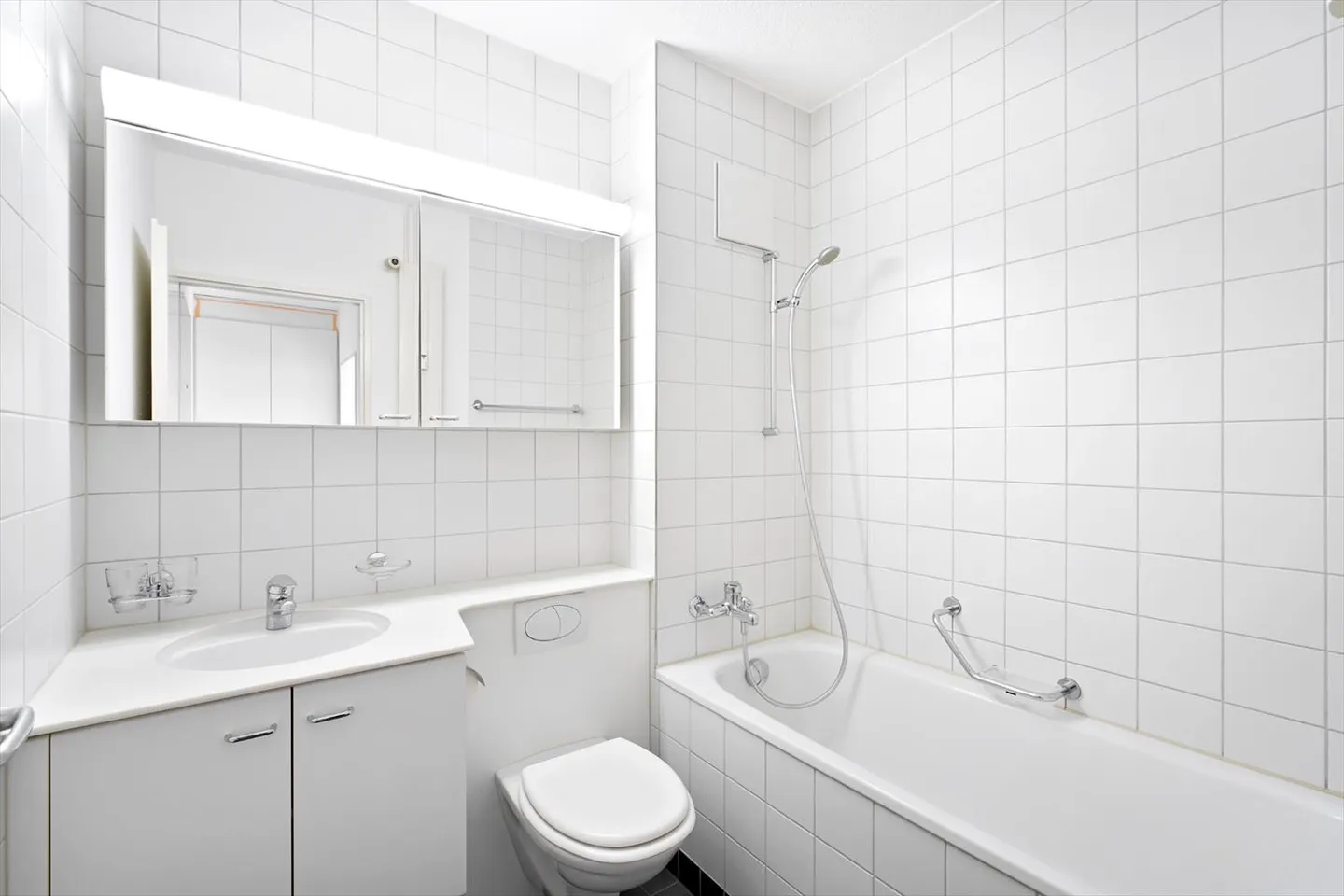 Your apartment in the trendy district of Gundeli - Photo 6 of 8