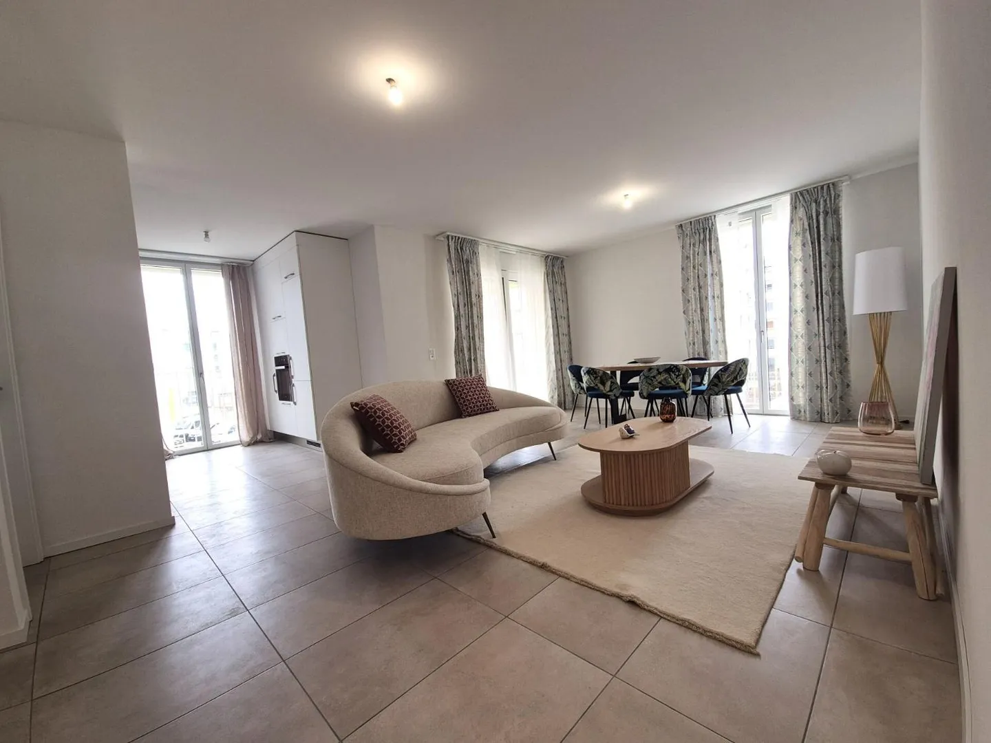 Prairie 4 - Appartement de 4,5 pièces au 3ème étage - Photo 3 sur 13