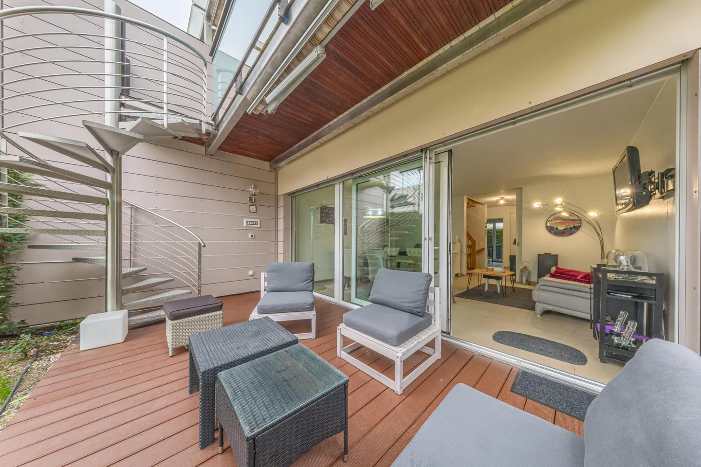 Helles Triplex mit Garten - Foto 2 von 7