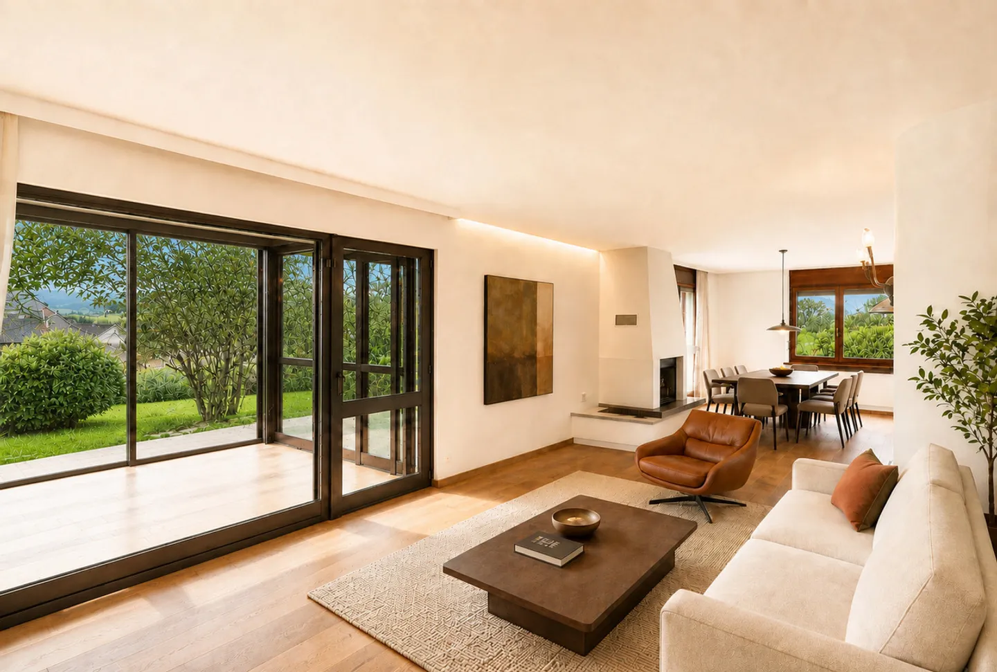 Seltene individuelle Villa mit unabhängigem Studio und großem Garten - Foto 3 von 18