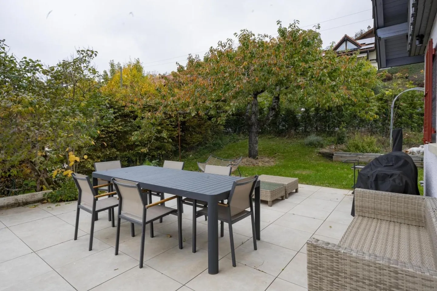 Villa unifamiliare con 7,5 stanze a St-George - Foto 2 di 13