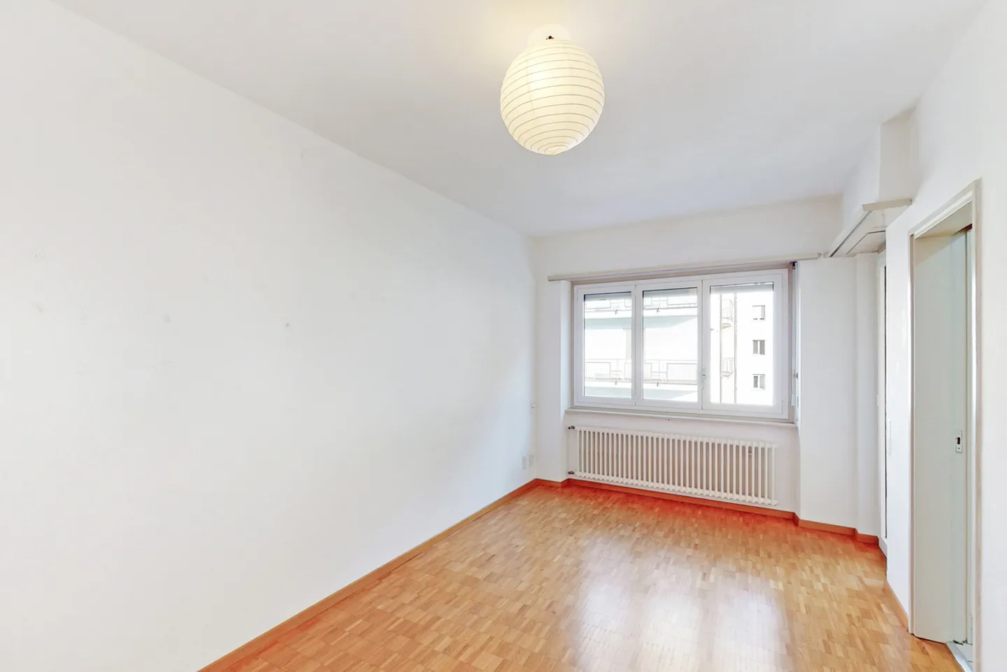 Bellinzona is waiting for you: discover your new home - Photo 5 of 9