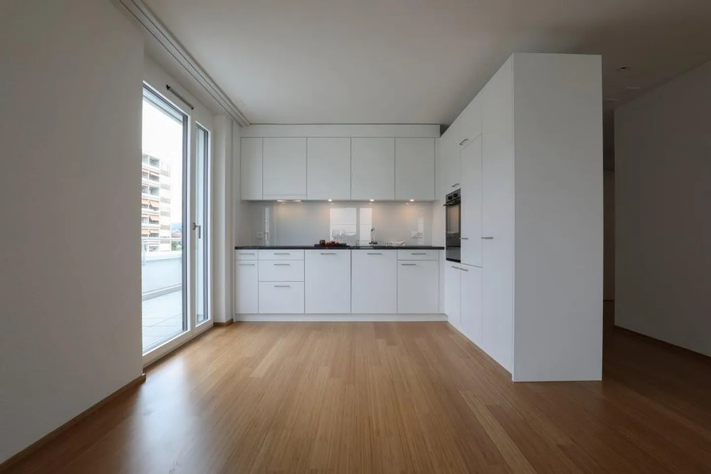 Appartamento attico con grande terrazza - Foto 4 di 12