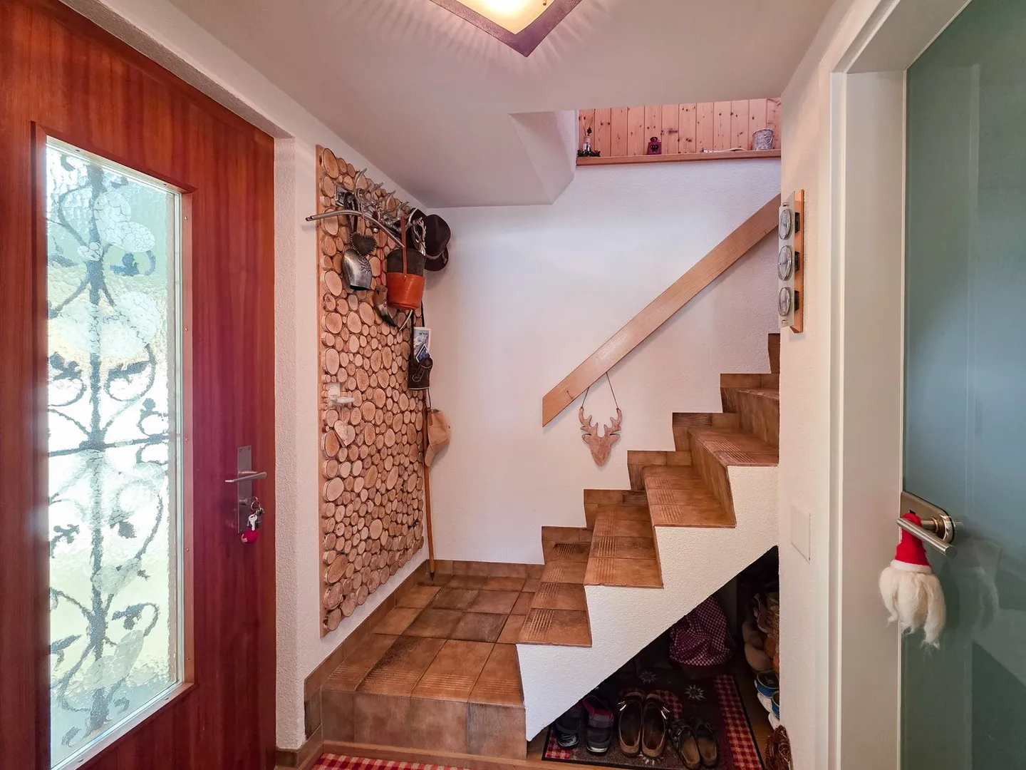 Charmantes 4-Zimmer-Chalet in ruhiger Lage von Kandersteg - Photo 3 of 40