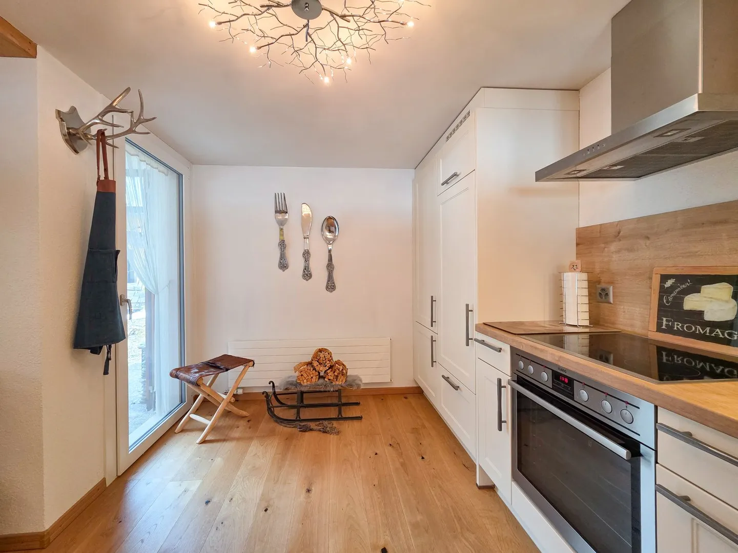 Charmantes 4-Zimmer-Chalet in ruhiger Lage von Kandersteg - Photo 7 of 40