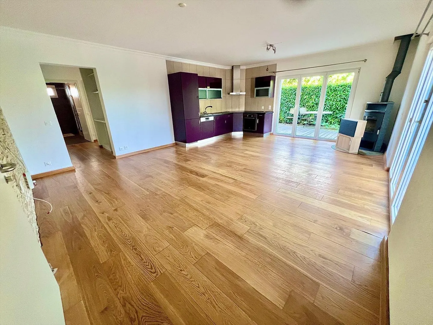 Apartment for rent - Photo 3 of 13