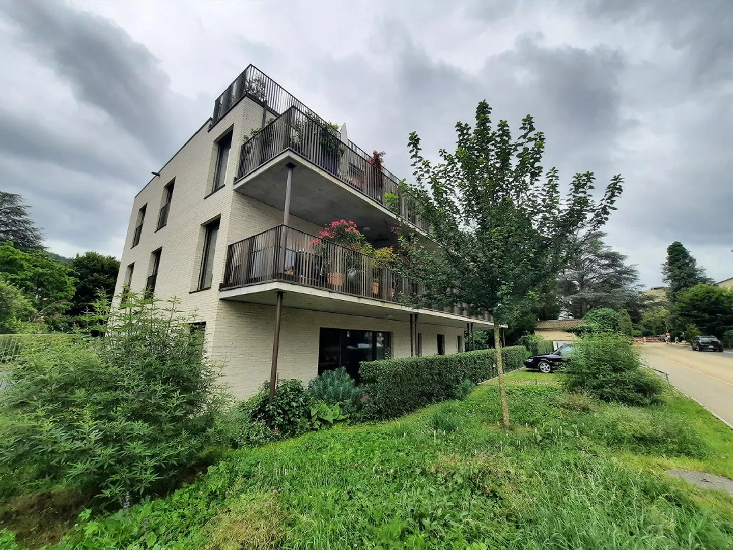 Appartamento con giardino in cooperativa abitativa a Arlesheim - Foto 5 di 10