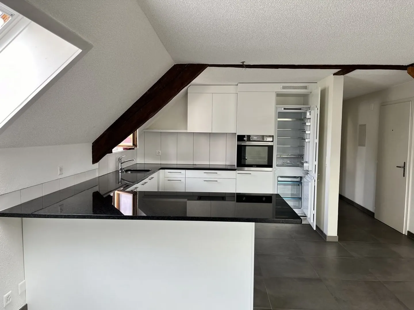 Grande appartamento di 5.5 stanze in affitto a Courtedoux! 1° affitto netto gratuito! - Foto 3 di 11