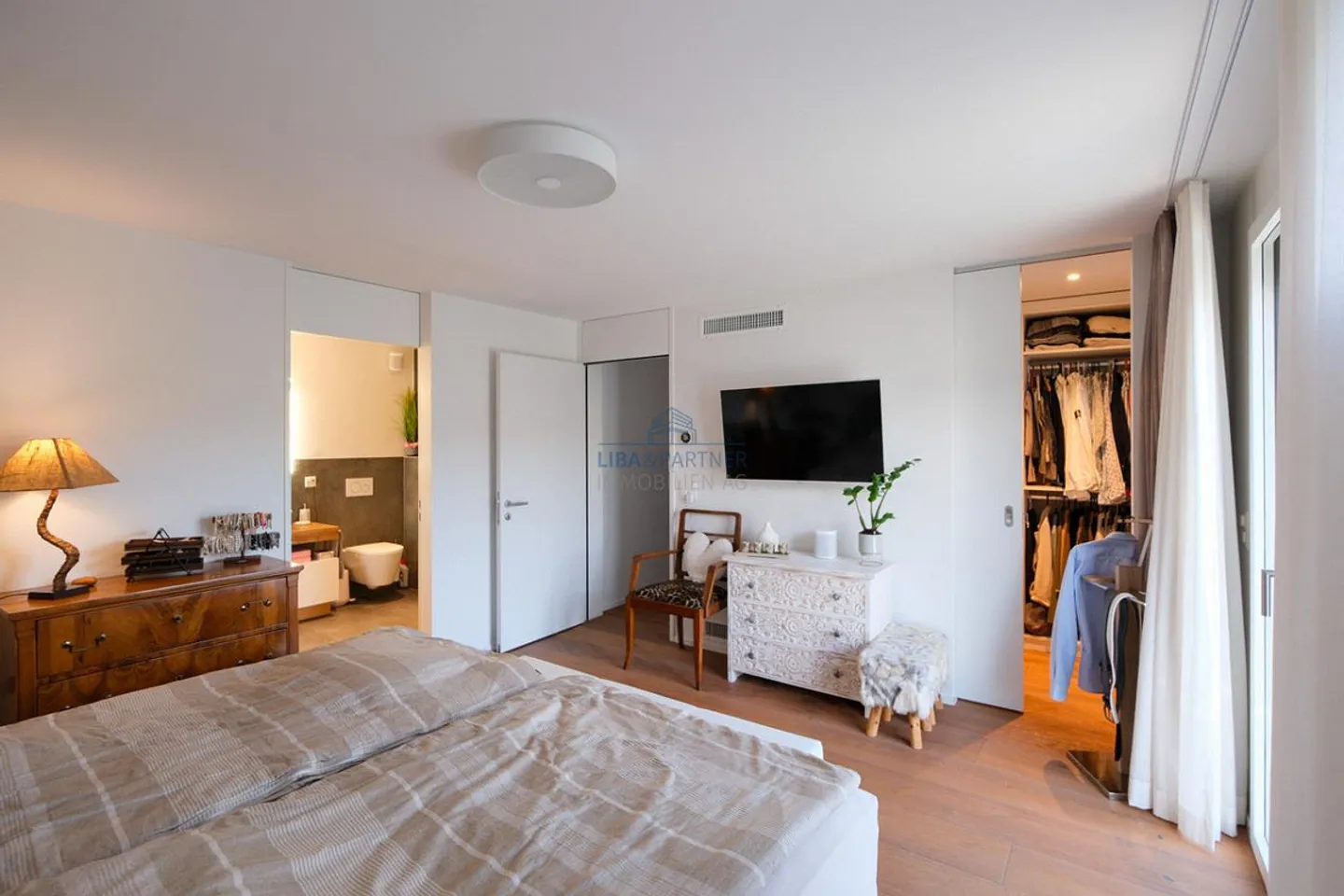 Appartement Attique de Luxe avec Terrasse - Photo 6 sur 14