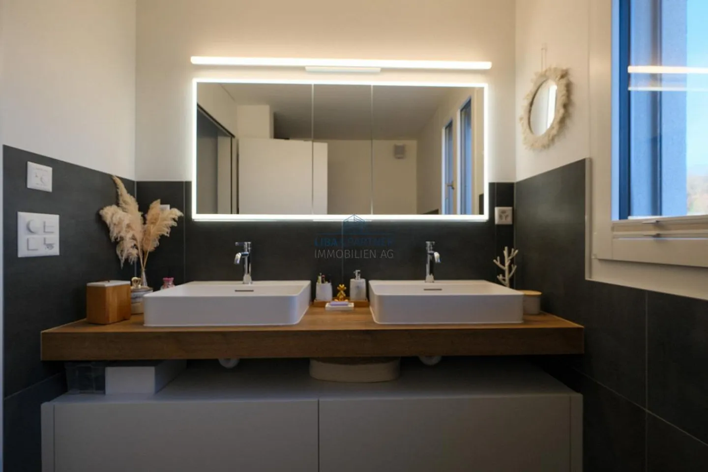 Appartement Attique de Luxe avec Terrasse - Photo 10 sur 14