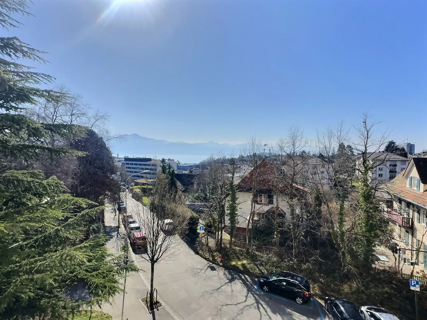 Appartement spacieux avec vue sur le lac - Photo 1 sur 7