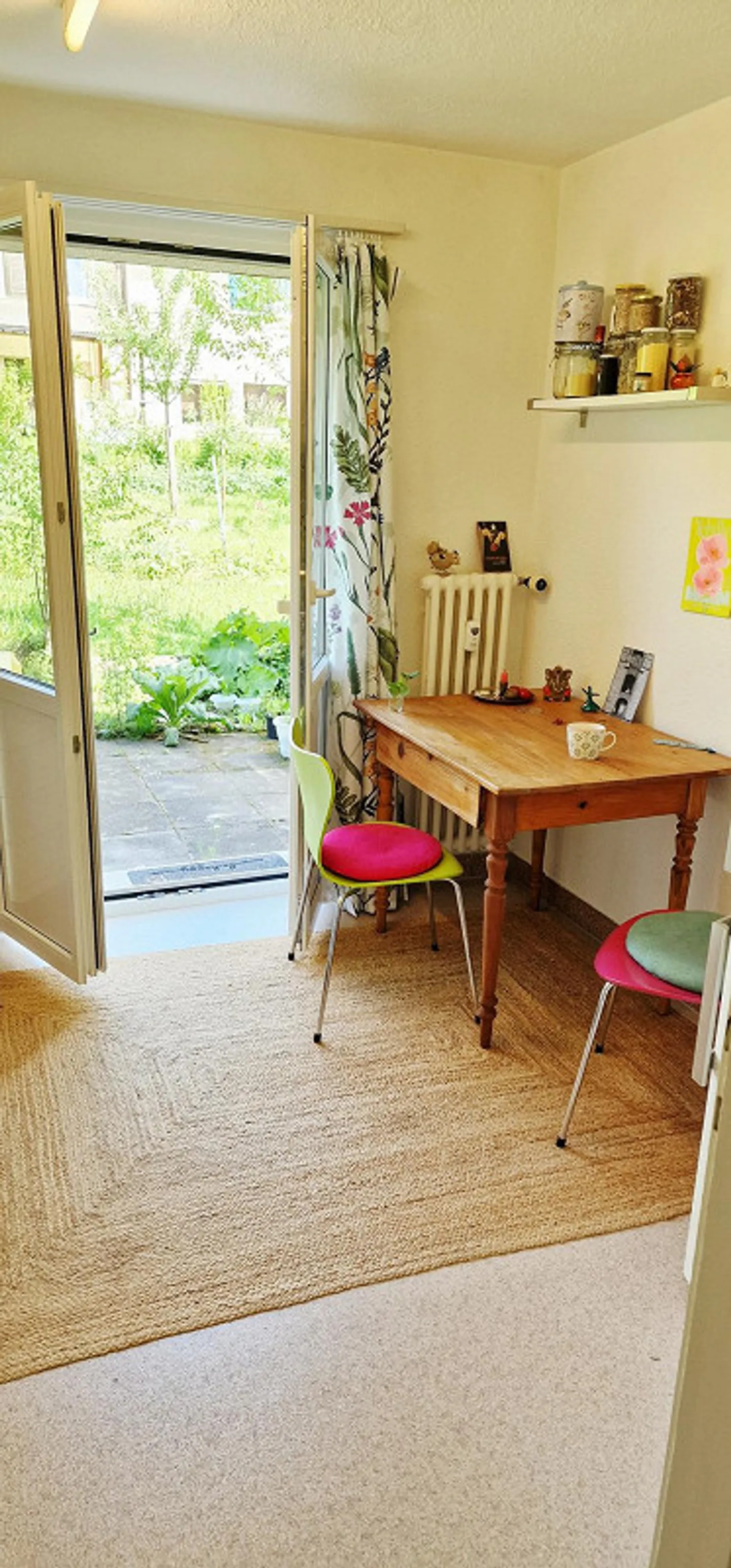 Sonnige 4-Zimmer Wohnung mit Garten - Foto 4 von 17