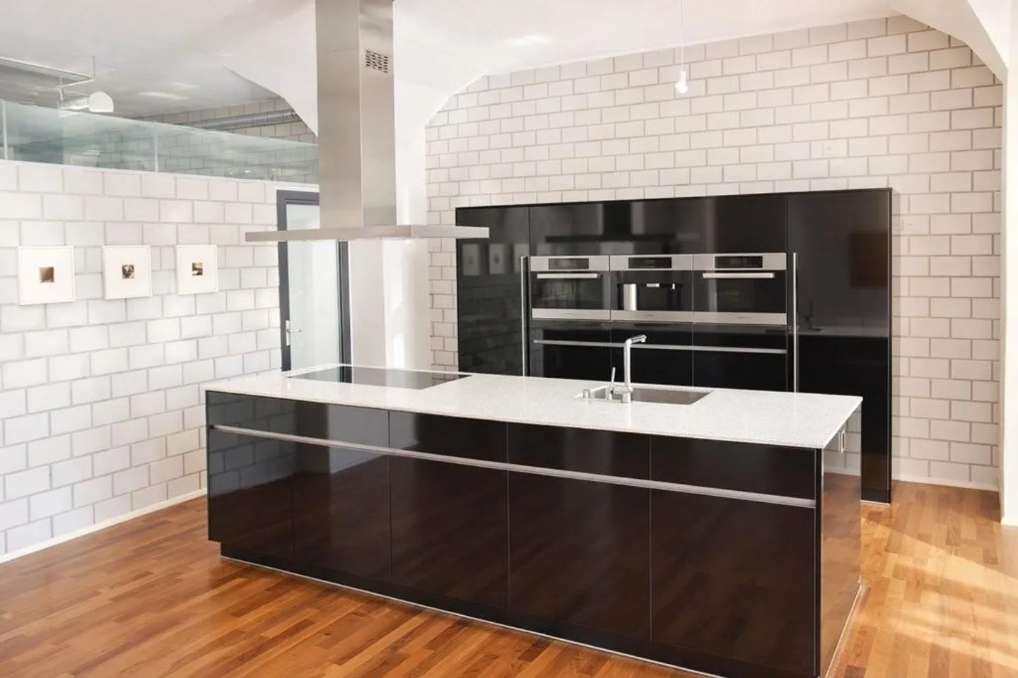 Recherché, trouvé - Bijou Loft au bord du canal Zihl - Photo 5 sur 9