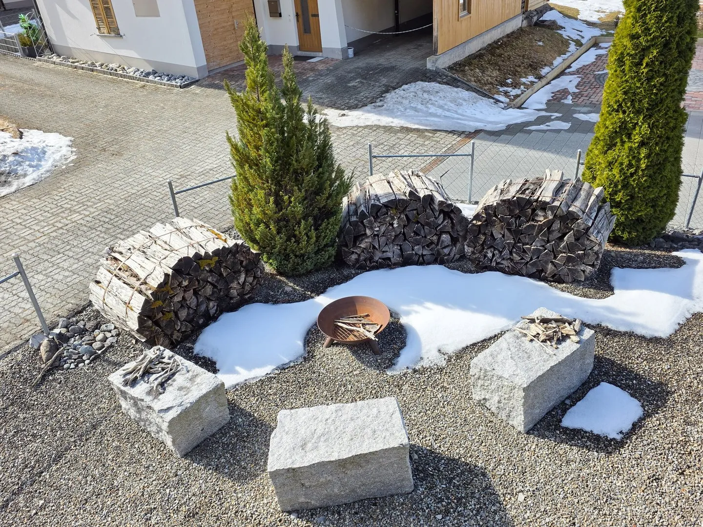 Charmantes 4-Zimmer-Chalet in ruhiger Lage von Kandersteg - Photo 34 of 40