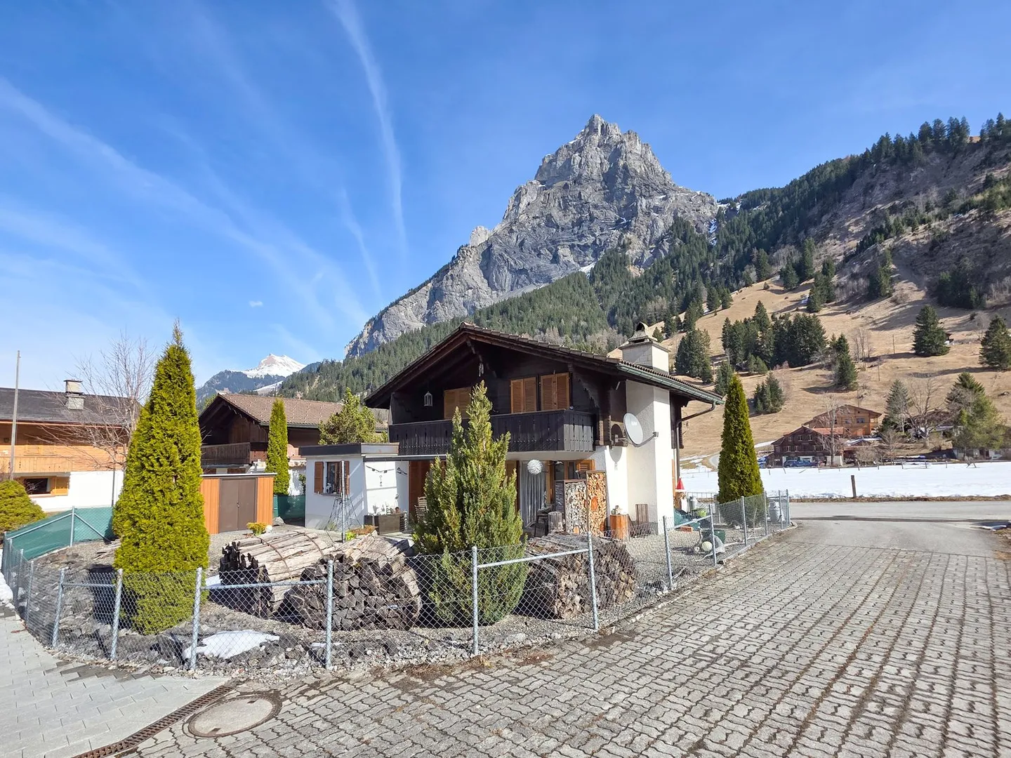 Charmantes 4-Zimmer-Chalet in ruhiger Lage von Kandersteg - Photo 36 of 40