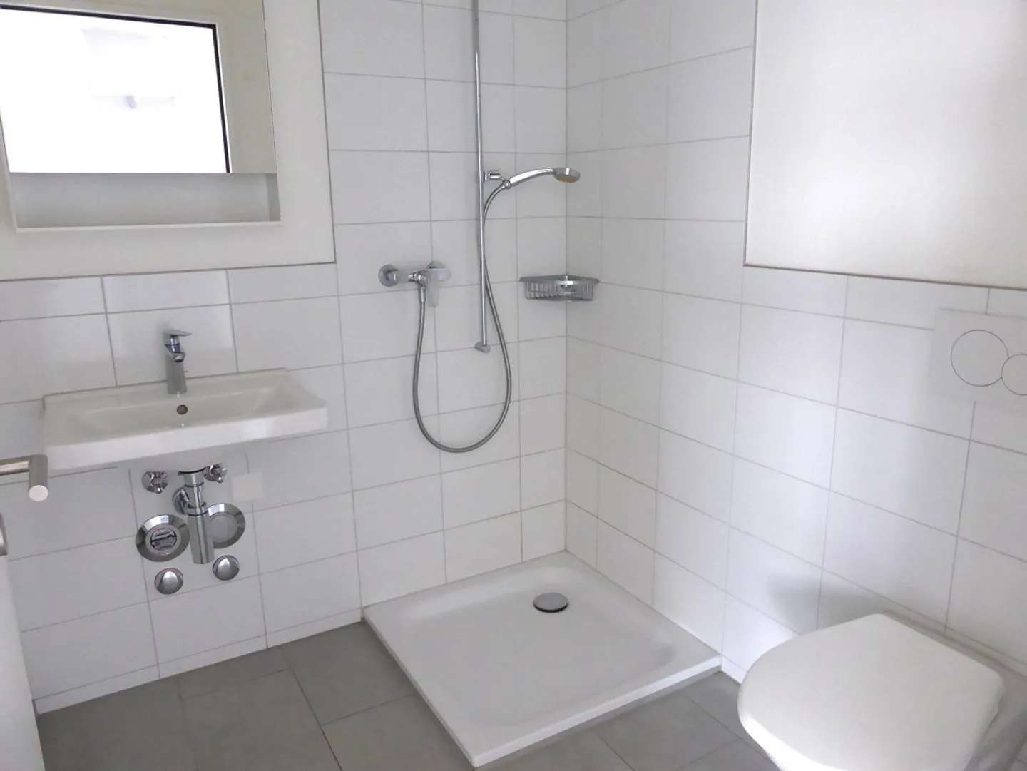 Appartement lumineux de 2,5 pièces au 3ème étage - Photo 4 sur 9