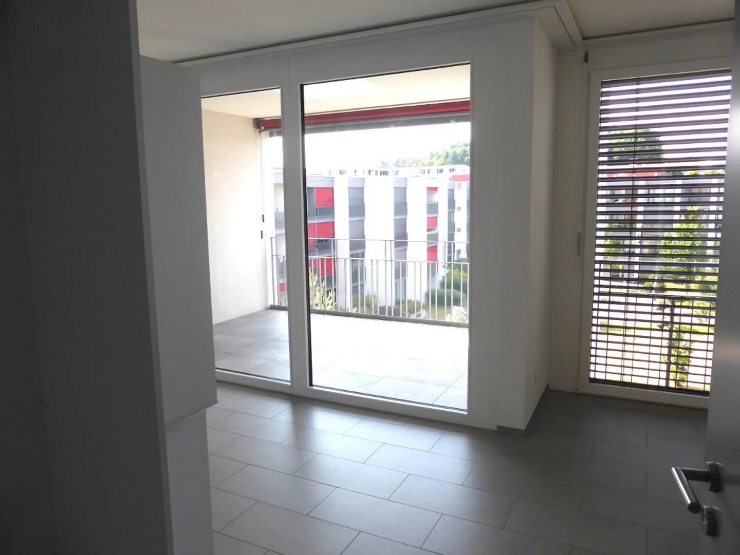 Appartement lumineux de 2,5 pièces au 3ème étage - Photo 5 sur 9